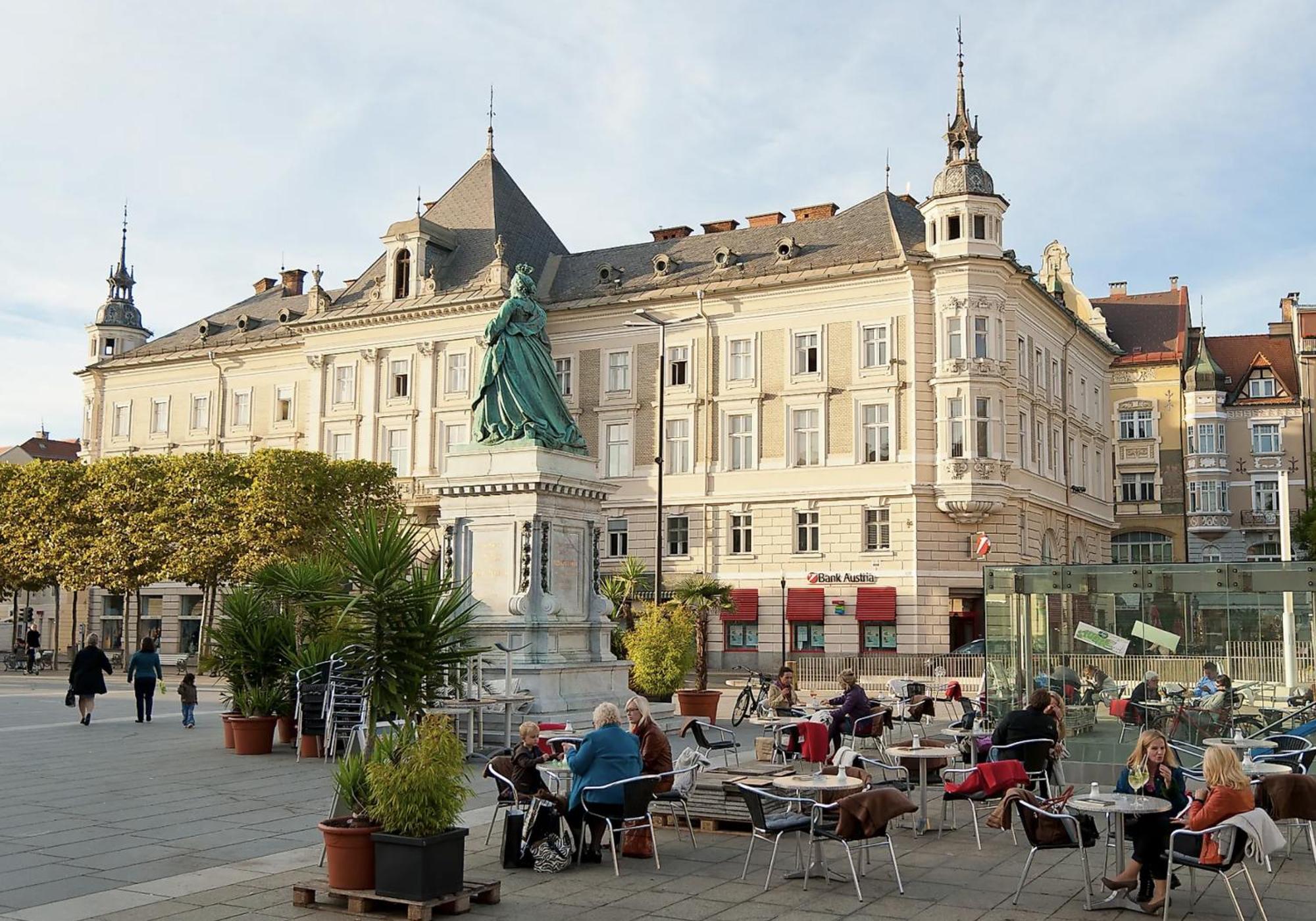 Cityhotel Am Domplatz Self-Checkin Klagenfurt am Woerthersee Екстер'єр фото
