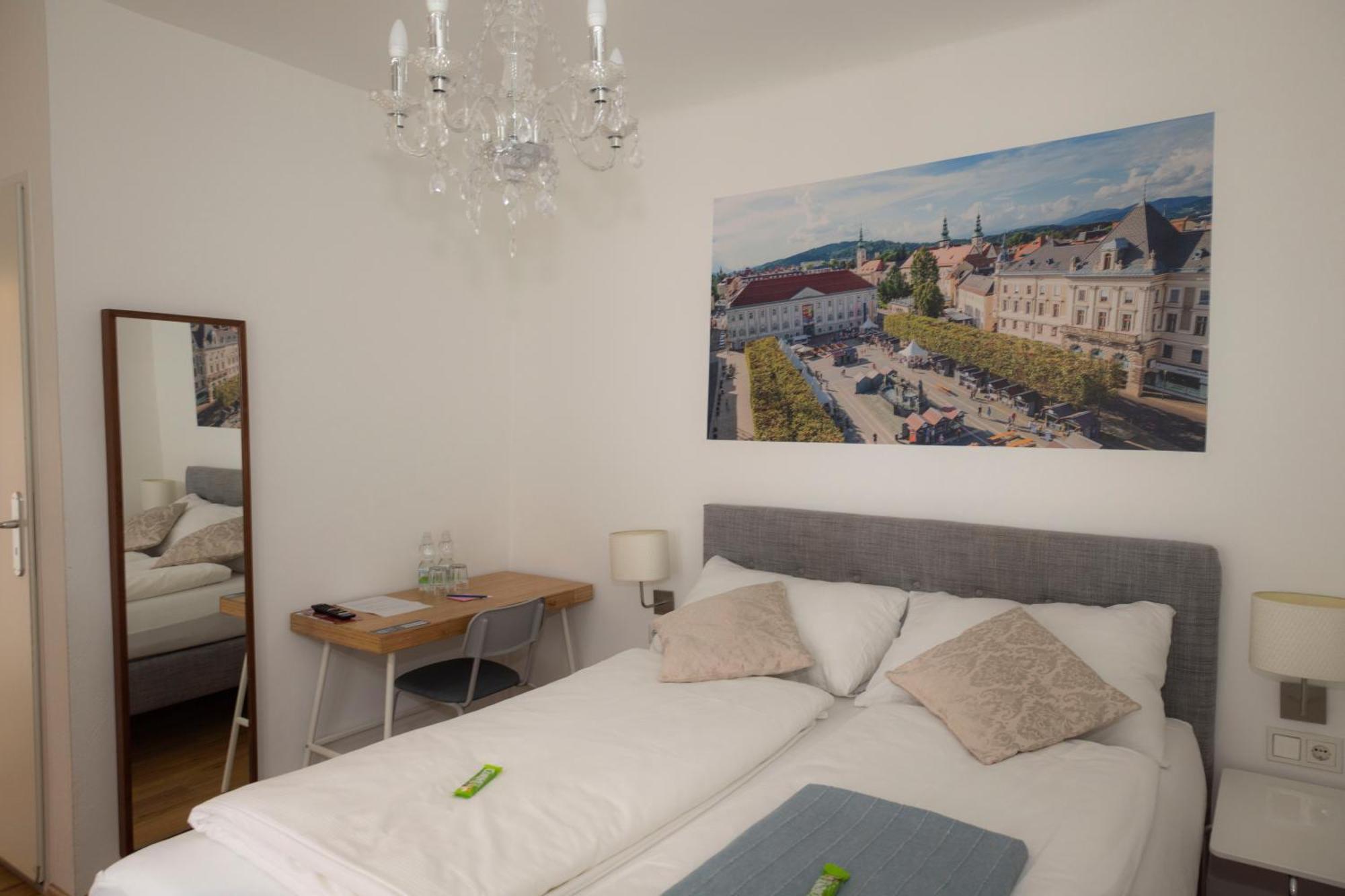 Cityhotel Am Domplatz Self-Checkin Klagenfurt am Woerthersee Екстер'єр фото